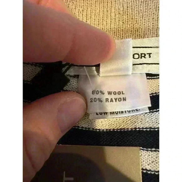 NWT ST JOHN SPORT SANTANA KNIT STRIPED SHORT SLEEVE COLLARED TAN/NAVY TOP SIZE P - Picture 4 of 6